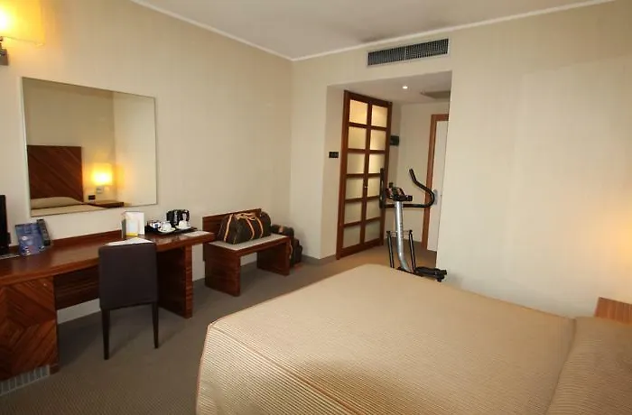 Hotel Mh Fiera Piacenza