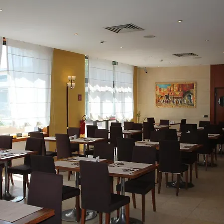 Hotel Mh Fiera 4*