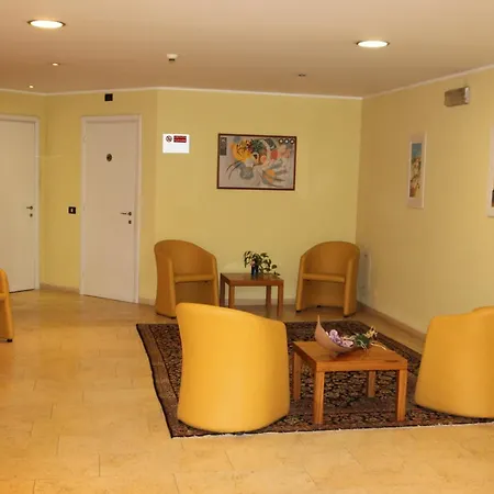 Ξενοδοχείο Mh Fiera Πιατσέντζα